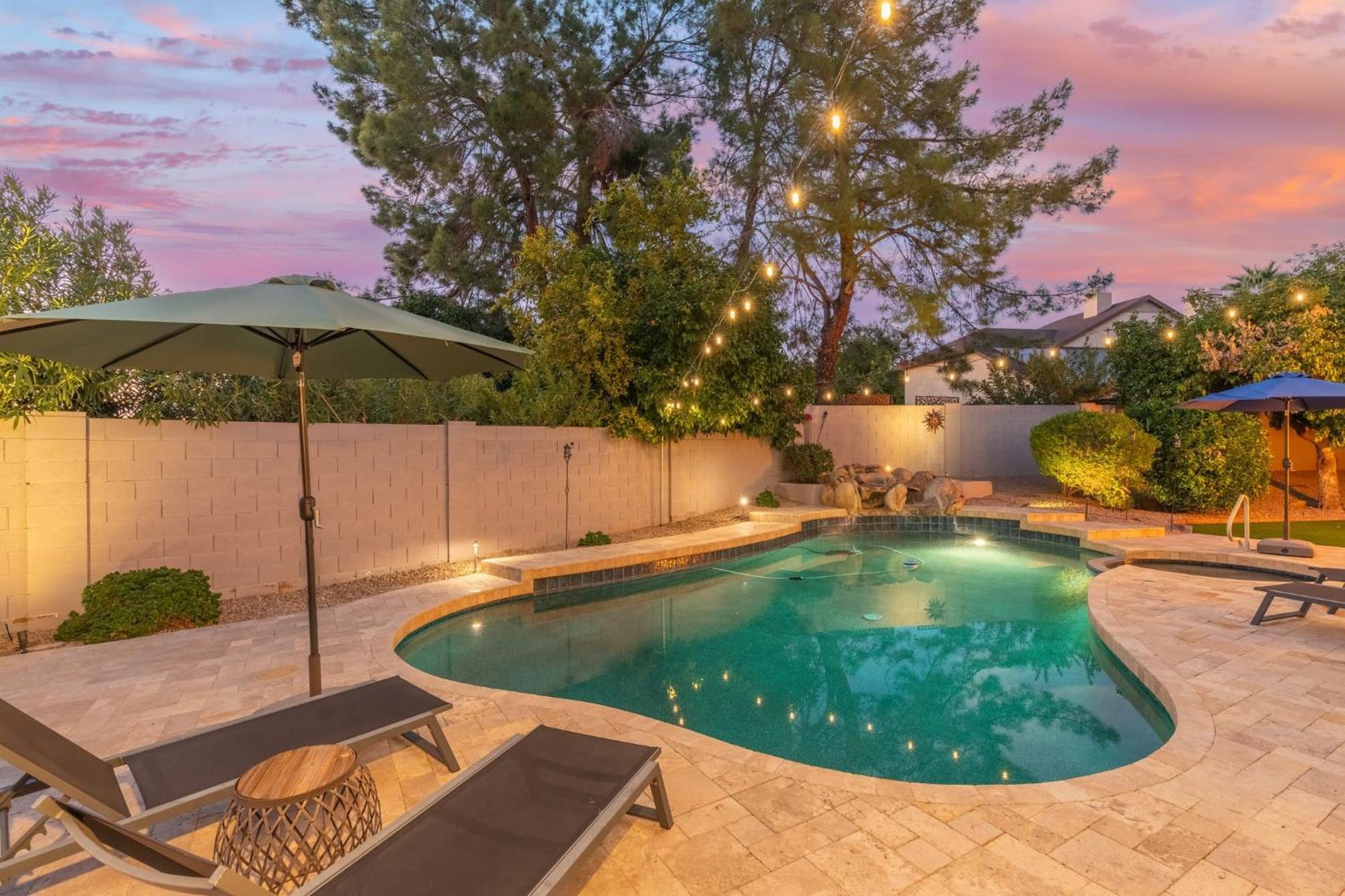 Zion Mirage Kierland Pool Firepit Dog Friendly Phoenix