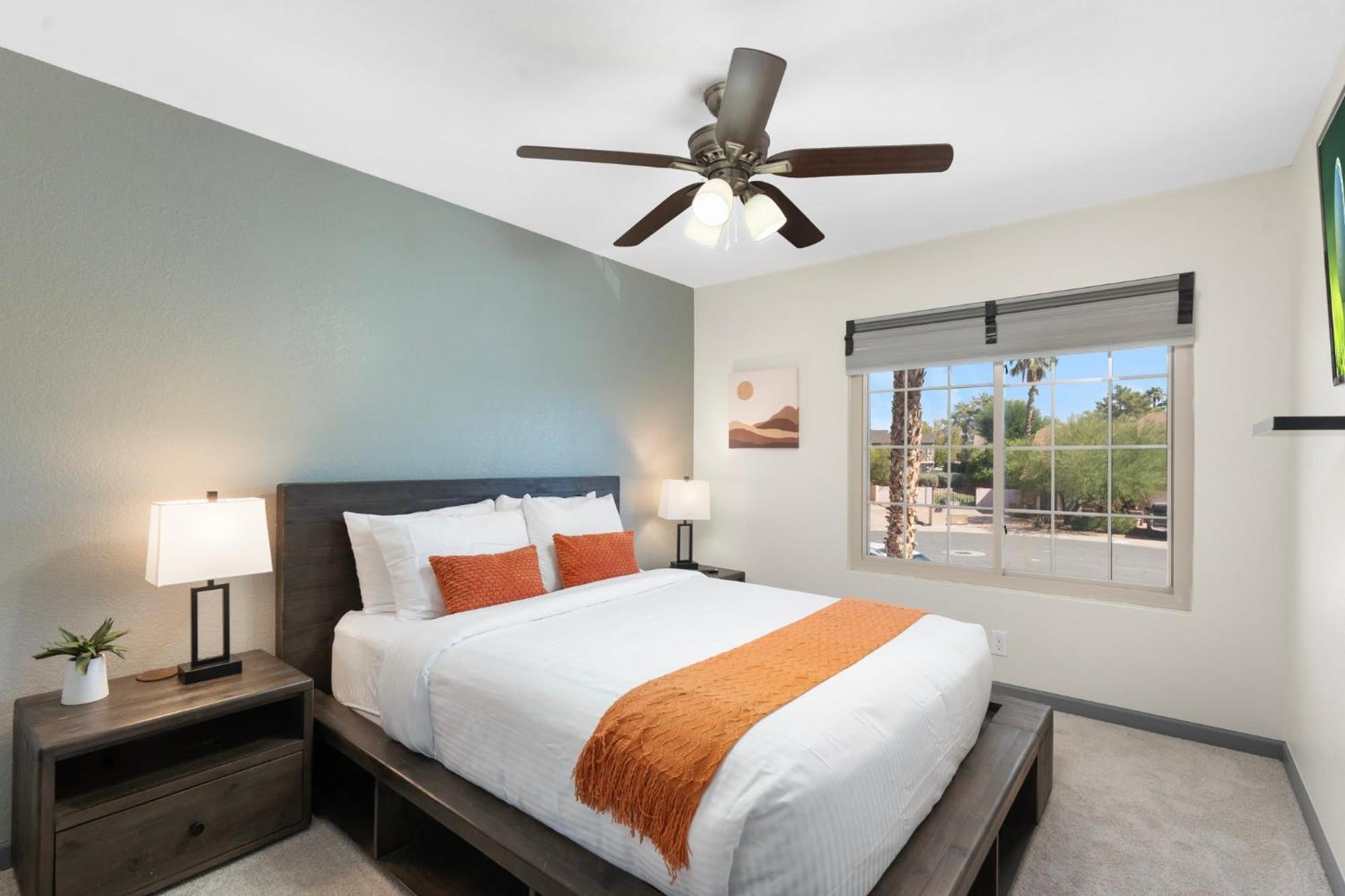 Zion Mirage Kierland Pool Firepit Dog Friendly *